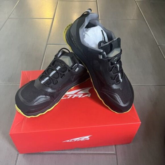 Altra Lone Peak All Weather Low Mens 11 Black and Yellow - Picture 1 of 3